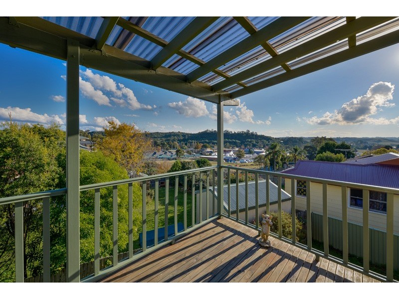 27 Margaret Street, Picton NSW 2571