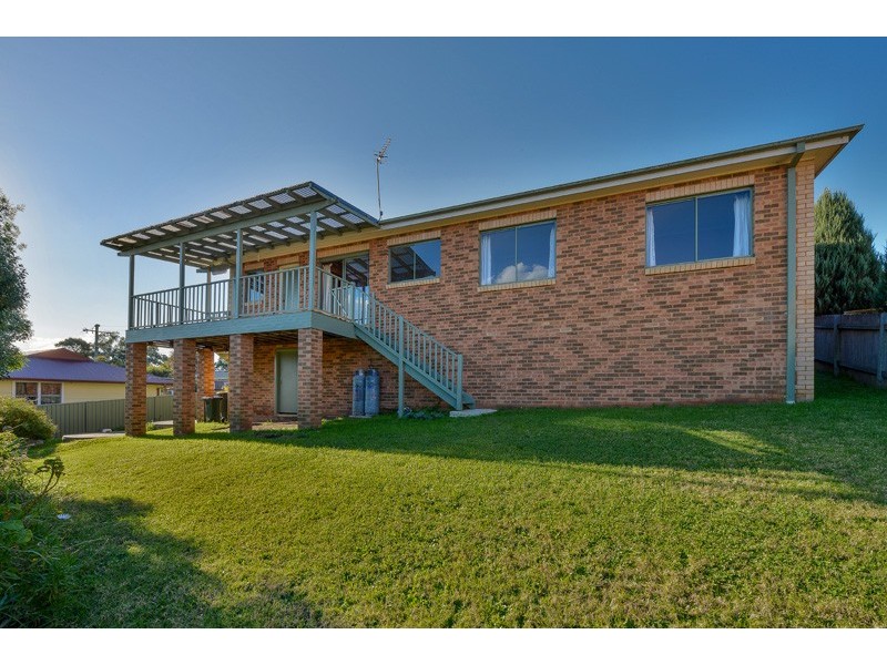 27 Margaret Street, Picton NSW 2571