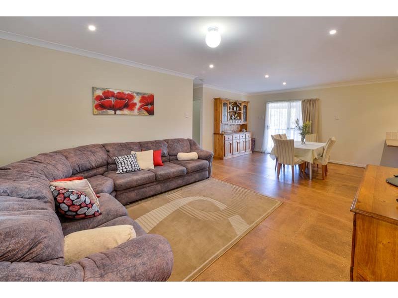 5 Elms Place, Balmoral Village NSW 2571