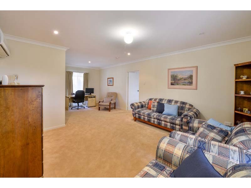 5 Elms Place, Balmoral Village NSW 2571