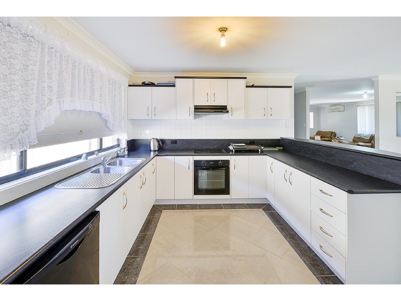 19 East Parade, Buxton NSW 2571