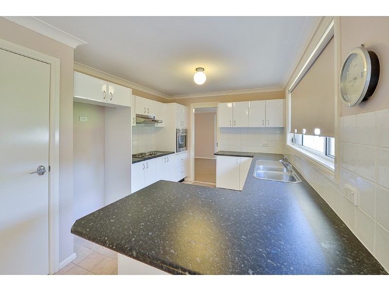 2 Emmett Street, Tahmoor NSW 2573