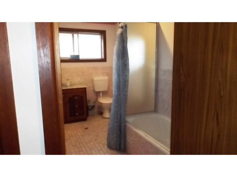 15 Progress Street, Tahmoor NSW 2573