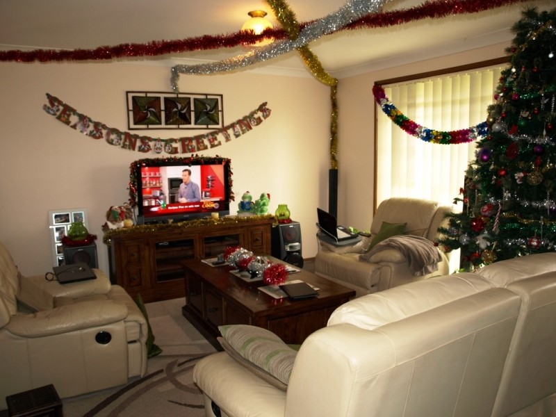 17 Thirlmere Way, Tahmoor NSW 2573