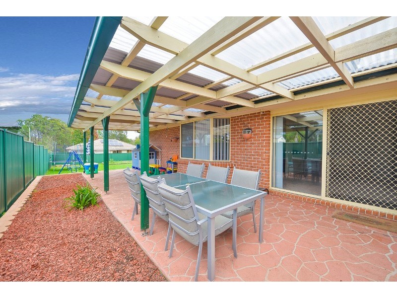 33 Carlton Road, Thirlmere NSW 2572