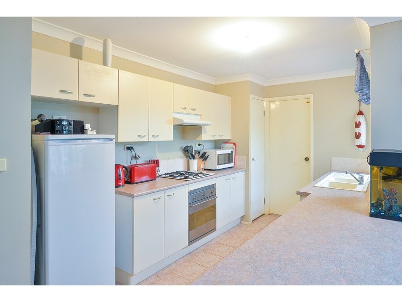 33 Carlton Road, Thirlmere NSW 2572