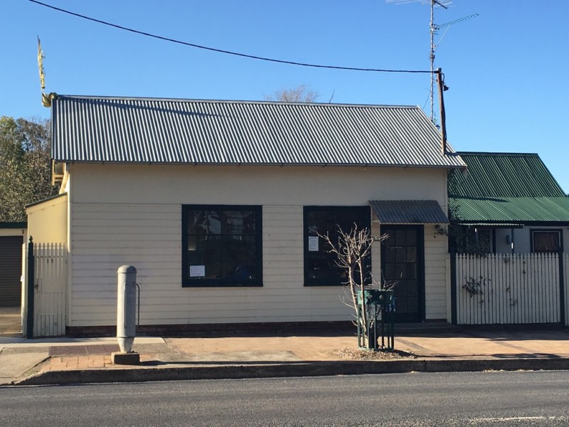 Shop, 19 Oaks Street, Thirlmere NSW 2572