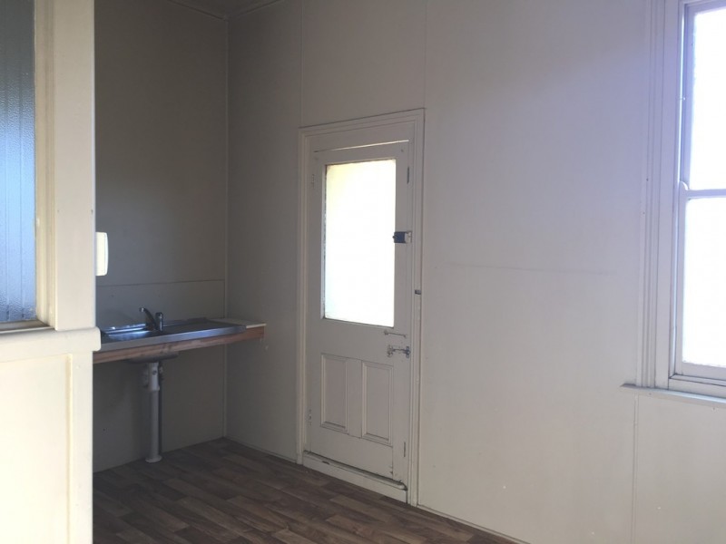 Shop, 19 Oaks Street, Thirlmere NSW 2572