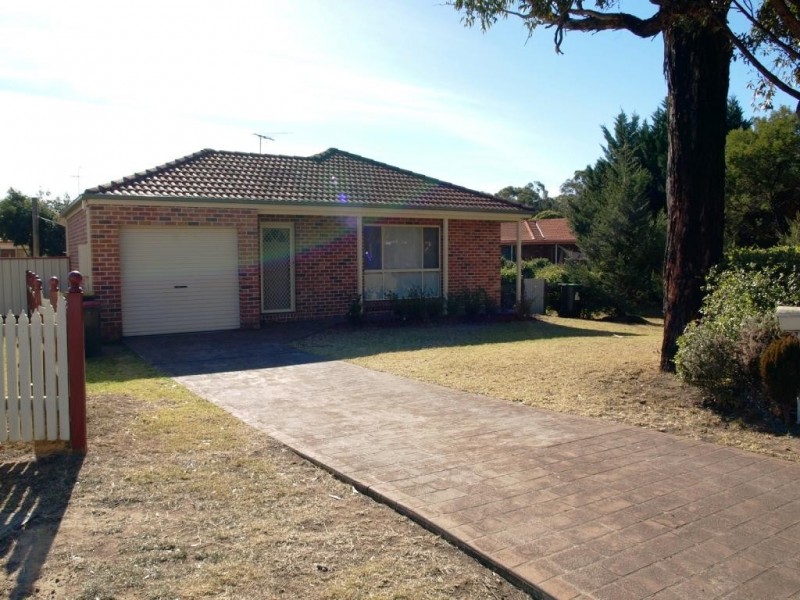 8B Baroo Street, Thirlmere NSW 2572