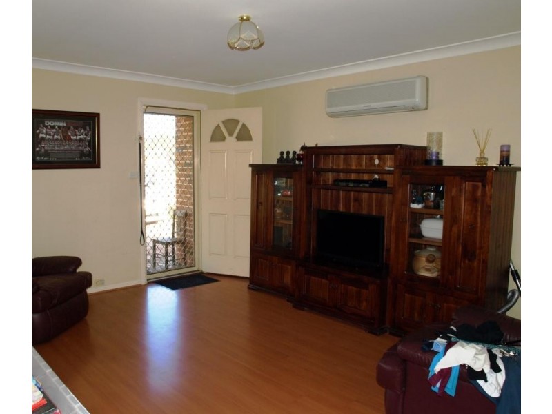 8B Baroo Street, Thirlmere NSW 2572
