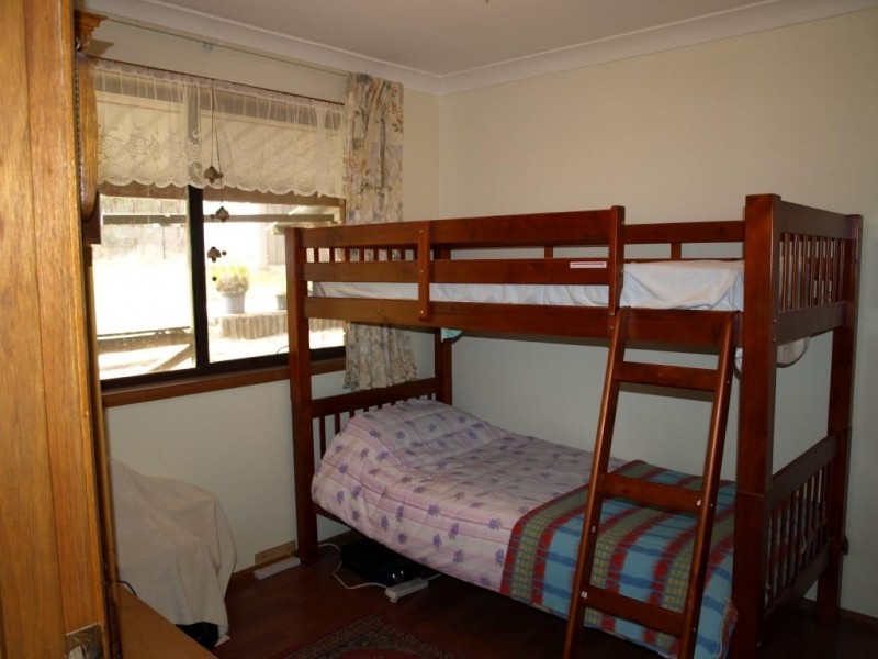 6 Starlight Place, Hill Top NSW 2575