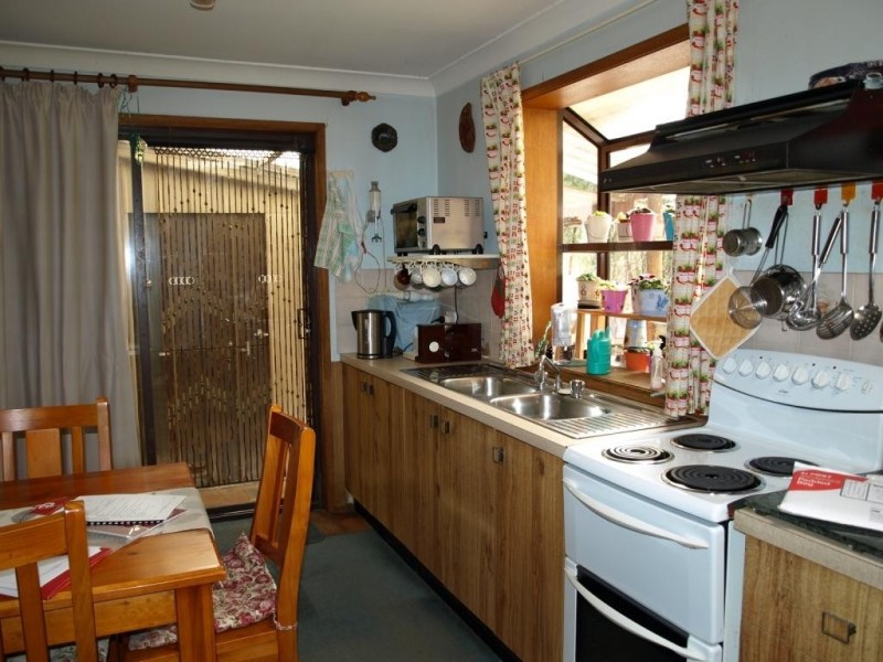 6 Starlight Place, Hill Top NSW 2575