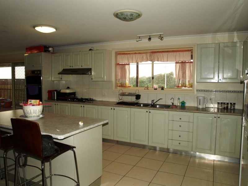 26 Lyrebird Road, Pheasants Nest NSW 2574