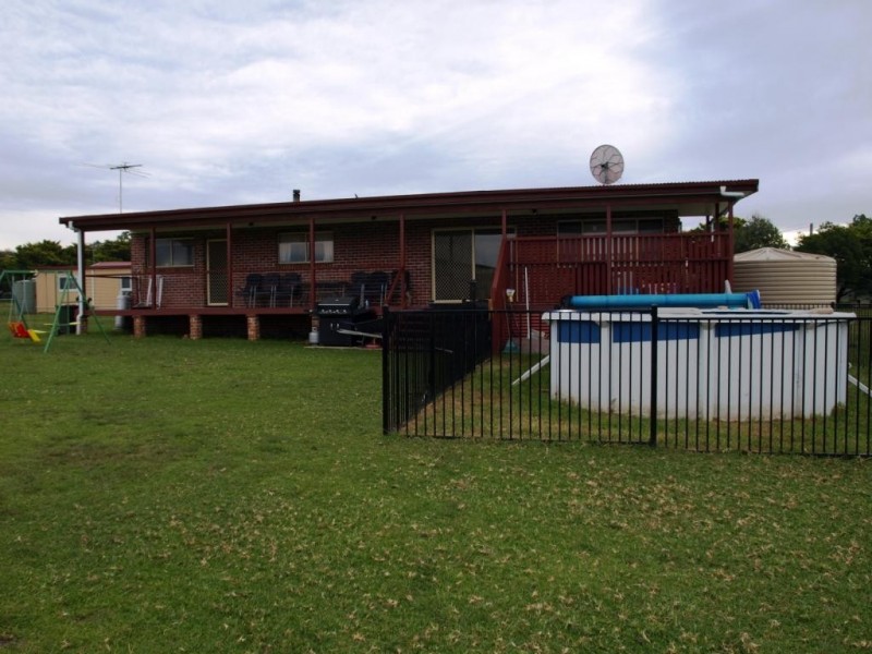 26 Lyrebird Road, Pheasants Nest NSW 2574