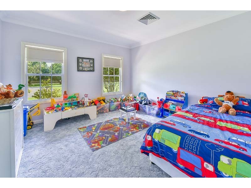 145 Lyrebird Road, Pheasants Nest NSW 2574