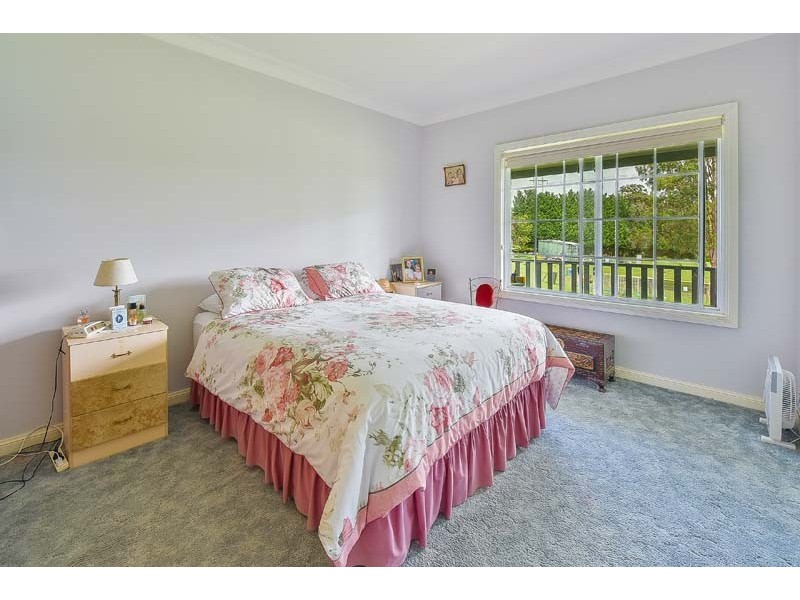 145 Lyrebird Road, Pheasants Nest NSW 2574