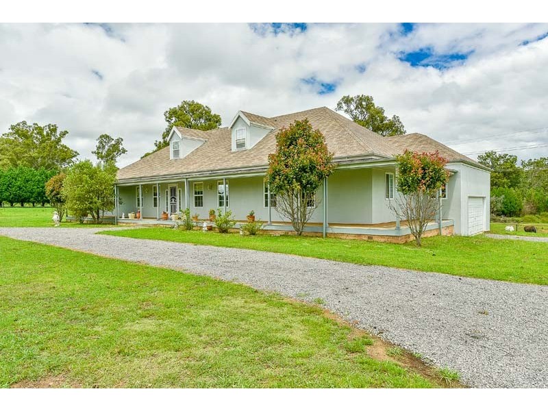 145 Lyrebird Road, Pheasants Nest NSW 2574