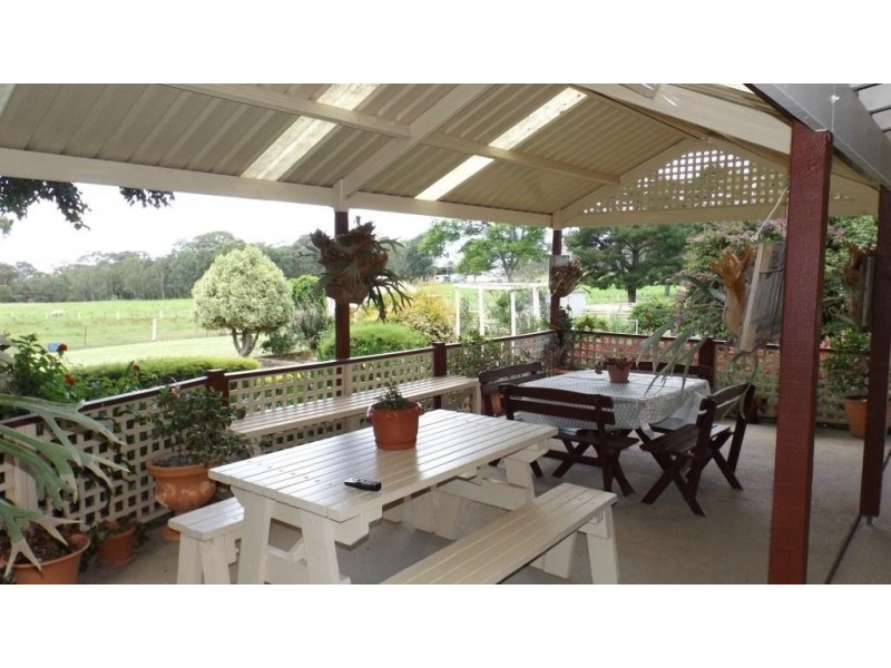 105 Myrtle Creek Avenue, Tahmoor NSW 2573