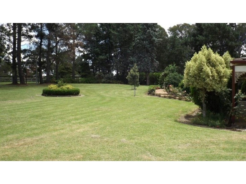 105 Myrtle Creek Avenue, Tahmoor NSW 2573