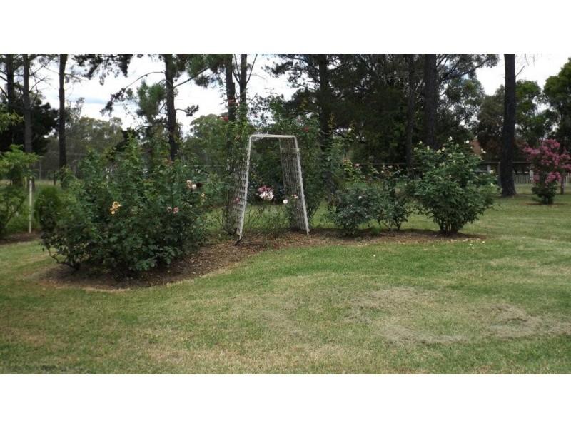 105 Myrtle Creek Avenue, Tahmoor NSW 2573