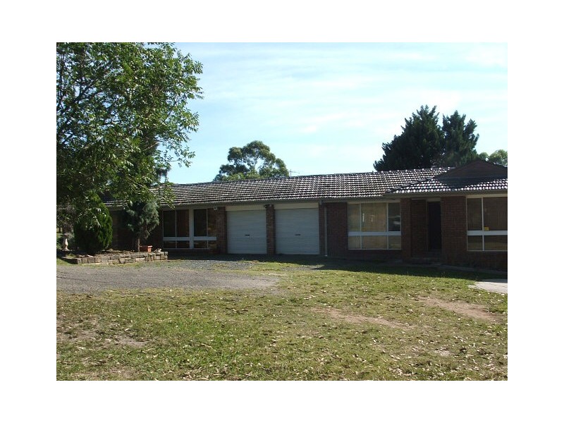 66 Greenacre Drive, Tahmoor NSW 2573