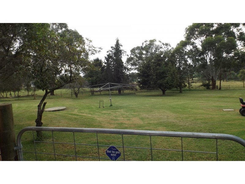 66 Greenacre Drive, Tahmoor NSW 2573