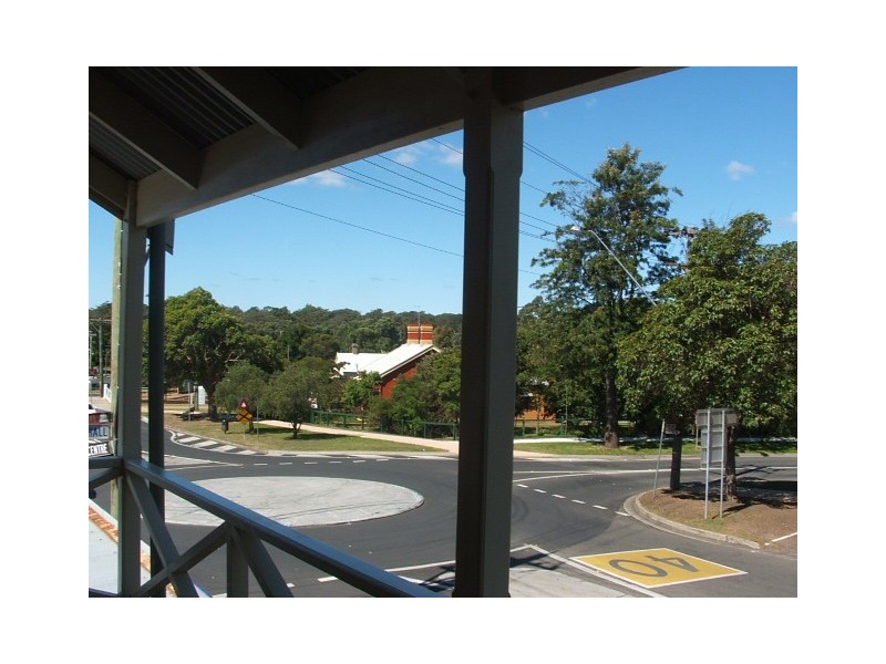 Flat 2/13 The Terrace, Oaks Street, Thirlmere NSW 2572