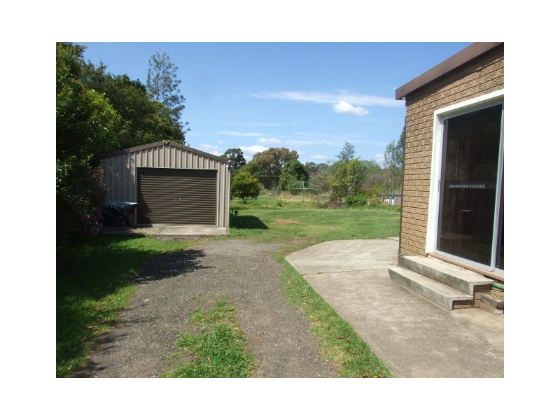 84 Westbourne Avenue, Thirlmere NSW 2572