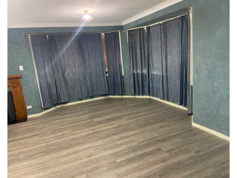 17a Fraser Street, Tahmoor NSW 2573