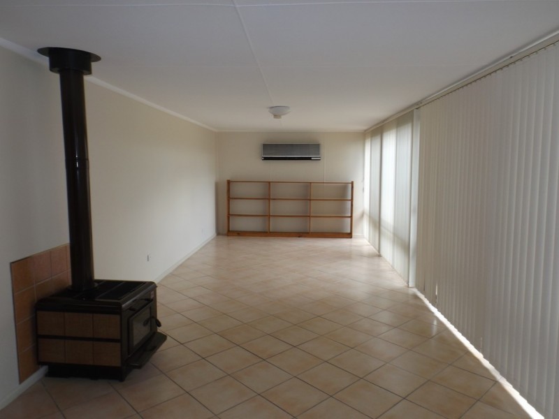 26 Castlereagh Street, Tahmoor NSW 2573