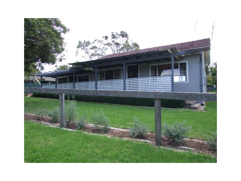 16 Stanley Street, Hill Top NSW 2575