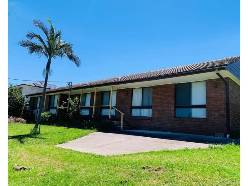 12 Tahmoor Road, Tahmoor NSW 2573