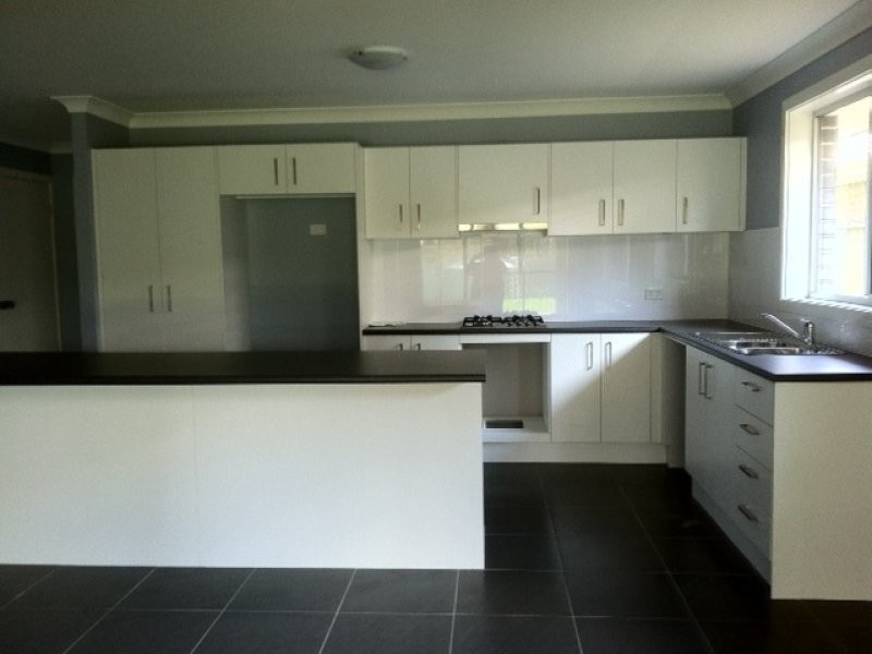 25 River Road, Tahmoor NSW 2573