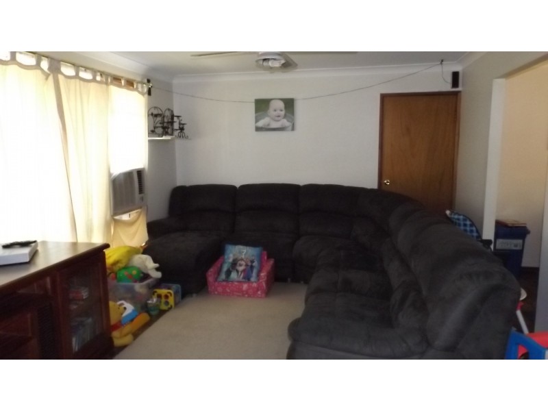 11 Hunter Street, Tahmoor NSW 2573