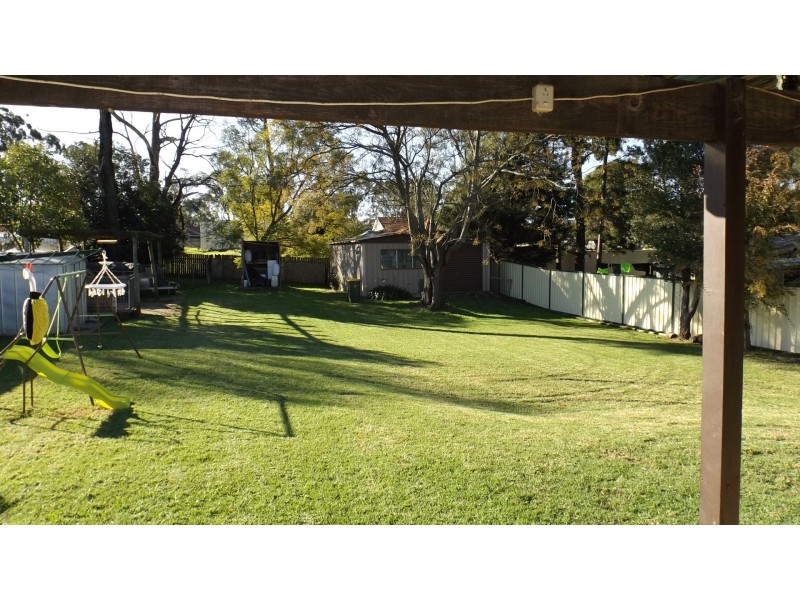 11 Hunter Street, Tahmoor NSW 2573