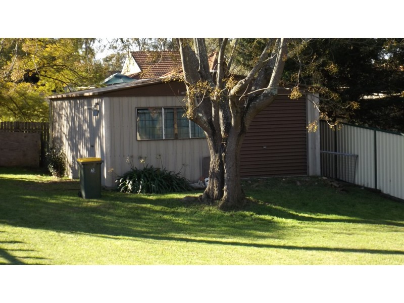 11 Hunter Street, Tahmoor NSW 2573