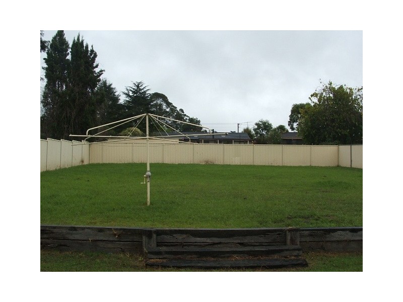 11 Mahonga Street, Tahmoor NSW 2573