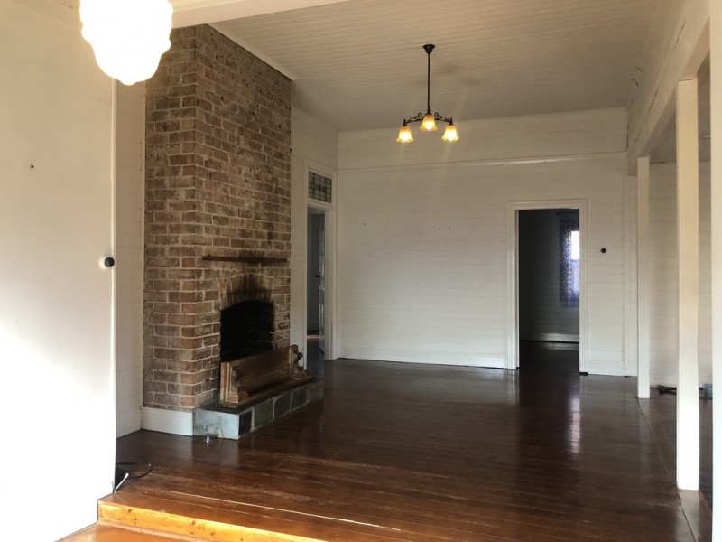 227 Menangle Street, Picton NSW 2571