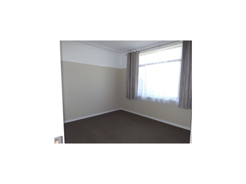 31 Thirlmere Way, Tahmoor NSW 2573