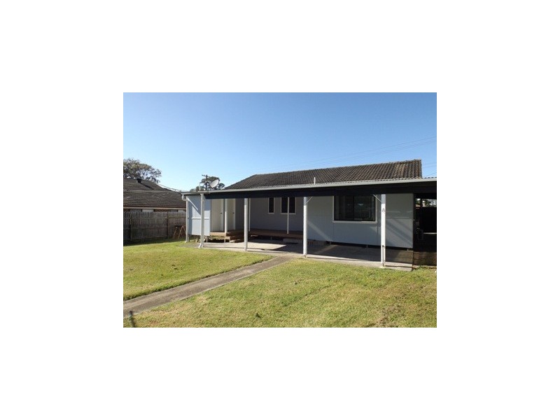 31 Thirlmere Way, Tahmoor NSW 2573