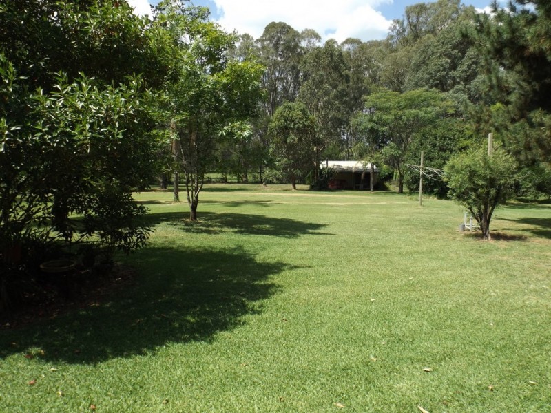 42 Greenacre Drive, Tahmoor NSW 2573