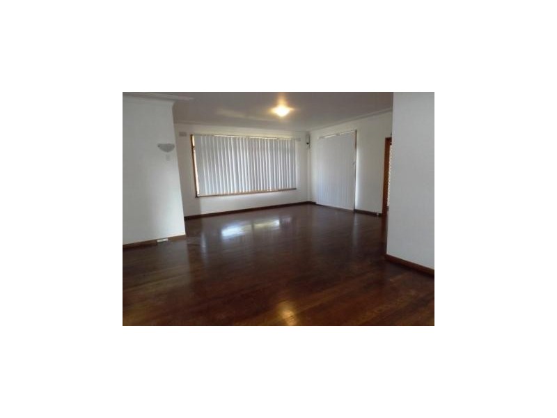 19 River Road, Tahmoor NSW 2573