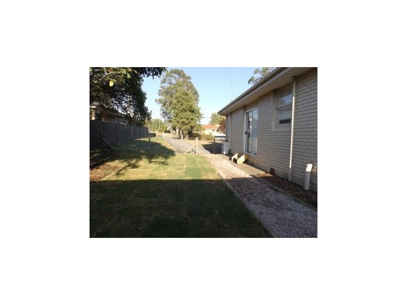 19 River Road, Tahmoor NSW 2573