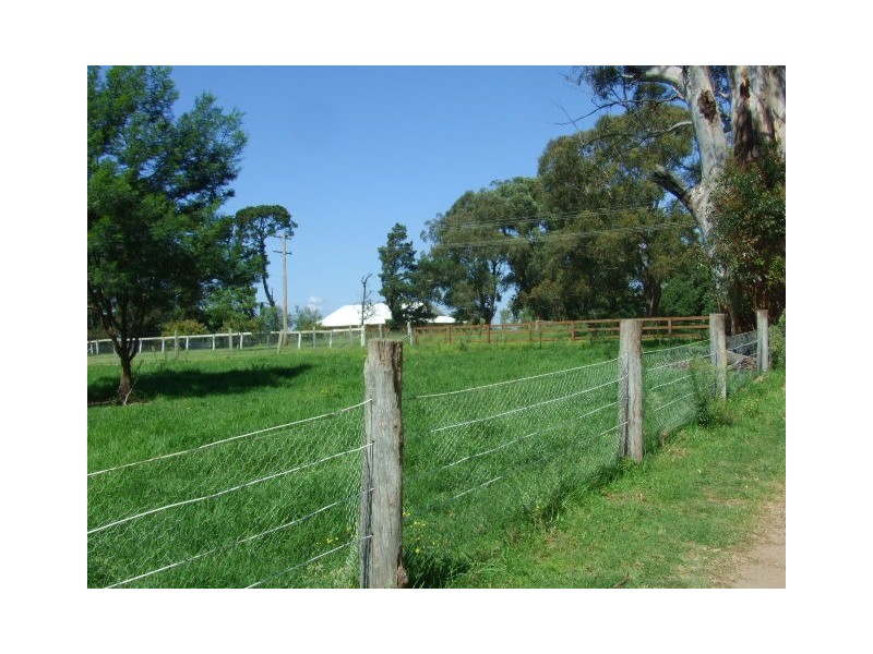 35 Brundah Road, Thirlmere NSW 2572