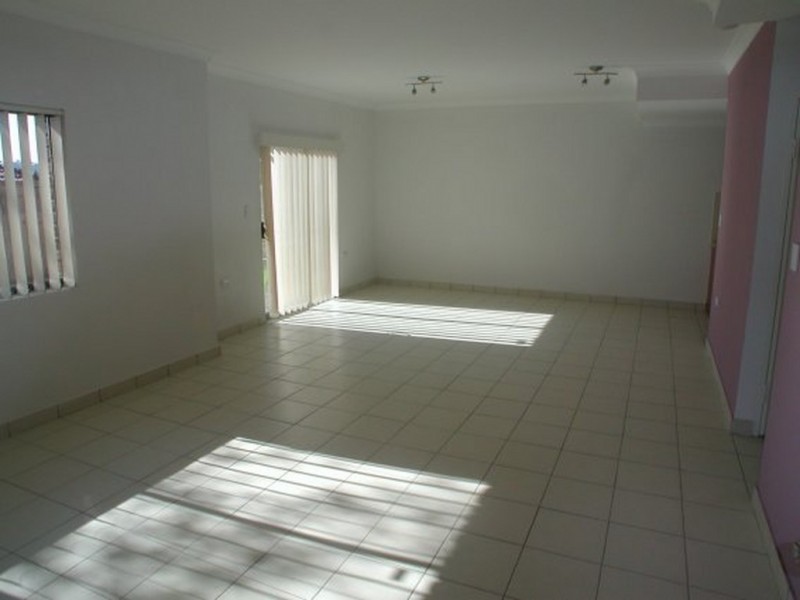 1/502 Victoria Road, Ermington NSW 2115