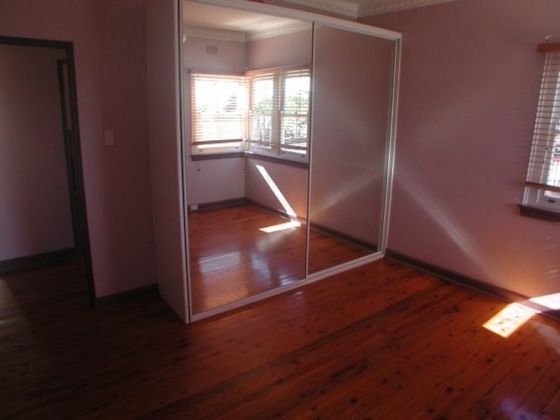 27 Parkes Street, Ryde NSW 2112