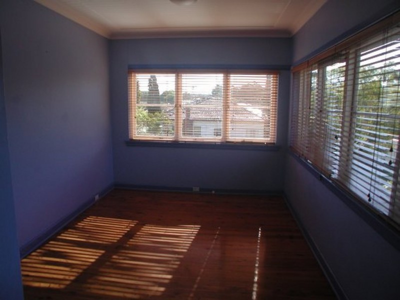 27 Parkes Street, Ryde NSW 2112