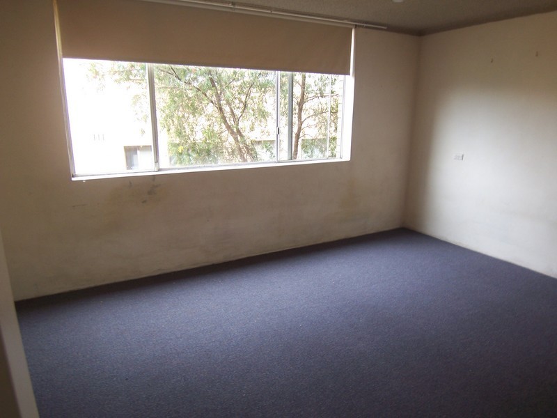 9/4 Bank Street, Meadowbank NSW 2114