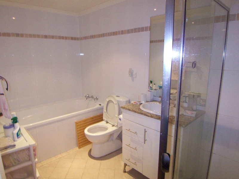 8/143 Bowden Street, Meadowbank NSW 2114