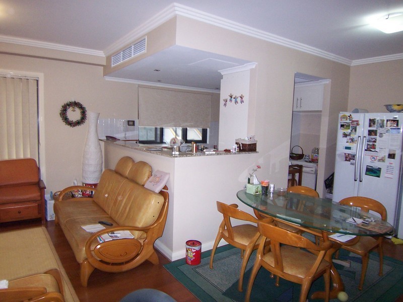 8/143 Bowden Street, Meadowbank NSW 2114